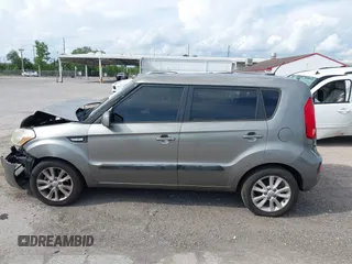 2013 Kia Soul with VIN KNDJT2A5XD7629165, listed as a IAAI auction lot 41931405 with 173,928 mi miles. Bid and sale history available at carsss.com. Image 14.