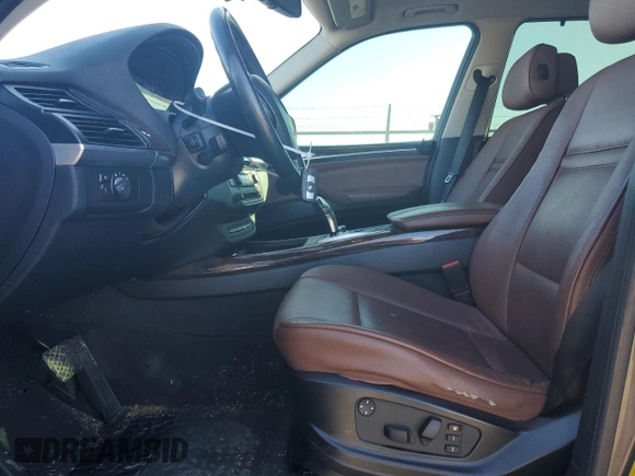 2011 BMW X5 35i with VIN 5UXZV4C57BL400693, listed as a Copart auction lot 46547685 with 127,266 mi miles and Salvage Title. Bid and sale history available at carsss.com. Image 7.