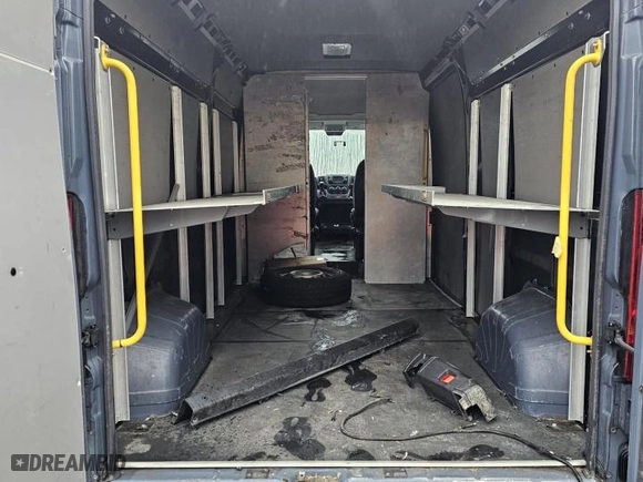 2019 Ram ProMaster Cargo Van with VIN 3C6TRVDG0KE514584, listed as a Copart auction lot 82178584 with 79,798 mi miles and Clean Title. Bid and sale history available at carsss.com. Image 6.