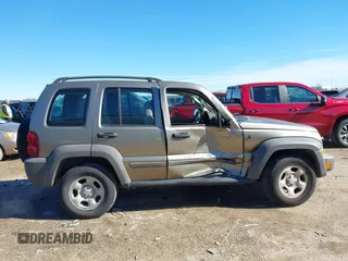 2007 Jeep Liberty Sport with VIN 1J4GK48K77W502284, listed as a IAAI auction lot 41323341 with 223,050 mi miles. Bid and sale history available at carsss.com. Image 13.
