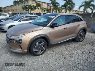 2020 Hyundai NEXO Limited z VIN KM8J84A69LU007979, wystawiony jako Copart lot #53657845 z przebiegiem 21 733 mil mil oraz Szkody całkowita. Historia ofert i sprzedaży dostępna na DreamBid. Obrazek 1.