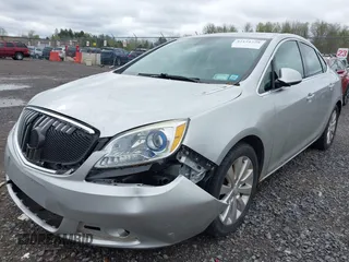 2015 Buick Verano z VIN 1G4PP5SKXF4218966, wystawiony jako IAAI lot #42151728 z przebiegiem 124 592 mil mil oraz . Historia ofert i sprzedaży dostępna na DreamBid. Obrazek 6.