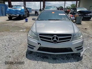 2013 Mercedes-Benz C 250 z VIN WDDGJ4HBXDG089068, wystawiony jako Copart lot #59418245 z przebiegiem 87 912 mil mil oraz Szkoda całkowita • Salvage title. Historia ofert i sprzedaży dostępna na DreamBid. Obrazek 14.