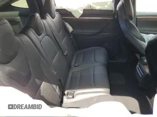 2016 Tesla Model X 70D z VIN 5YJXCDE23GF018396, wystawiony jako Copart lot #53056465 z przebiegiem 104 248 mil mil oraz Szkody całkowita. Historia ofert i sprzedaży dostępna na DreamBid. Obrazek 11.