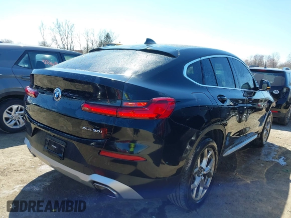 2022 BMW X4 xDrive30i z VIN 5UX33DT08N9M99042, wystawiony jako IAAI lot #42032331 z przebiegiem 34 363 mil mil oraz . Historia ofert i sprzedaży dostępna na DreamBid. Obrazek 4.