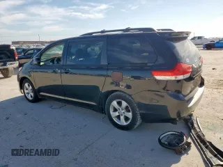 2012 Toyota Sienna LE AAS с VIN 5TDKK3DC7CS183942, выставлен на аукционе Copart как лот 57597305 с пробегом 245 971 миль миль и Списание • Salvage title. История ставок и продаж доступна на DreamBid. Изображение 2.