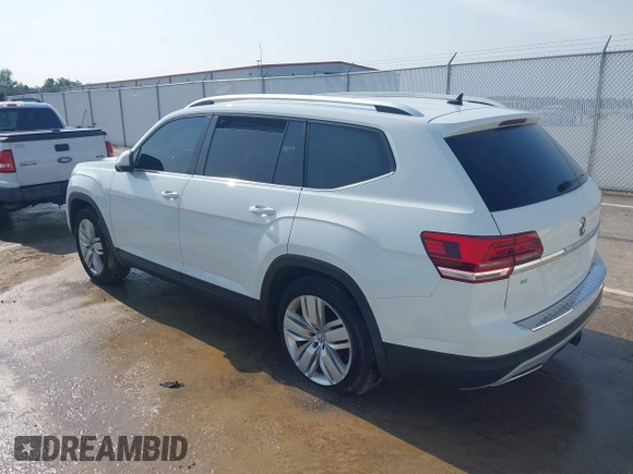 2019 Volkswagen Atlas SE with VIN 1V2UR2CA6KC549094, listed as a IAAI auction lot 42385802 with 61,718 mi miles and . Bid and sale history available at DreamBid. Image 3.