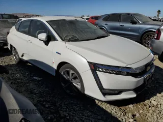 2021 Honda Clarity Plug-In Hybrid with VIN JHMZC5F1XMC001588, listed as a Copart auction lot 68252414 with 72,339 mi miles and Salvage Title. Bid and sale history available at carsss.com. Image 4.