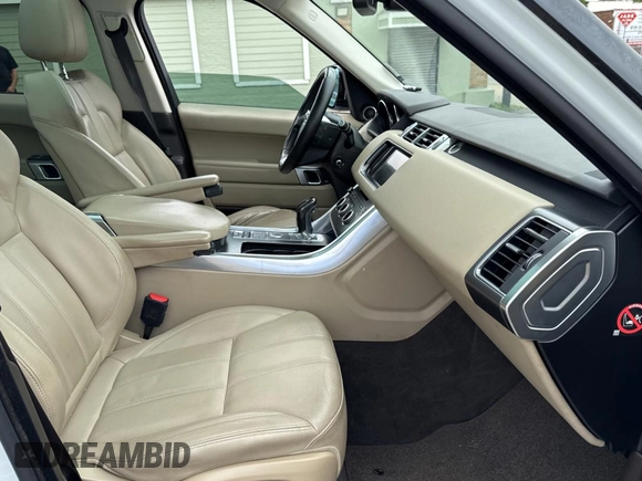 2016 Land Rover Range Rover Sport SE with VIN SALWG2VF6GA557555, listed as a Copart auction lot 63278025 with 146,004 mi miles and Clean title. Bid and sale history available at DreamBid. Image 5.