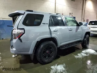 2017 Toyota 4Runner SR5 with VIN JTEBU5JR1H5420514, listed as a Copart auction lot 45979755 with 91,948 mi miles and Clean Title. Bid and sale history available at carsss.com. Image 3.