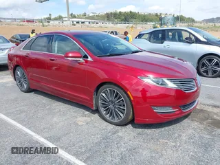 2016 Lincoln MKZ Hybrid z VIN 3LN6L2LU9GR632531, wystawiony jako IAAI lot #41932503 z przebiegiem 121 949 mil mil oraz . Historia ofert i sprzedaży dostępna na DreamBid. Obrazek 1.
