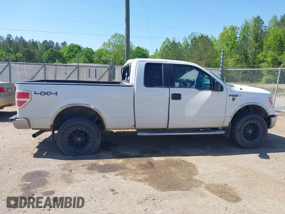2013 Ford F-150 XL with VIN 1FTFX1EFXDFC59882, listed as a IAAI auction lot 42025983 with 291,615 mi miles and . Bid and sale history available at carsss.com. Image 13.