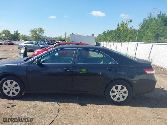 2011 Toyota Camry LE with VIN 4T4BF3EK1BR171386, listed as a IAAI auction lot 40456420 with 312,495 mi miles. Bid and sale history available at carsss.com. Image 14.