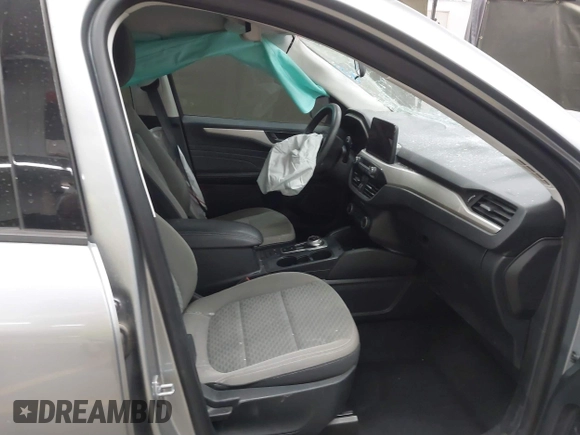 2022 Ford Escape SE with VIN 1FMCU9G6XNUA63389, listed as a IAAI auction lot 41265351 with 1 mi miles. Bid and sale history available at carsss.com. Image 5.
