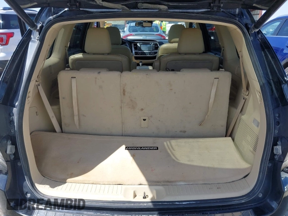 2015 Toyota Highlander Limited with VIN 5TDDKRFH4FS209616, listed as a IAAI auction lot 41961949 with 254,211 mi miles and . Bid and sale history available at DreamBid. Image 12.
