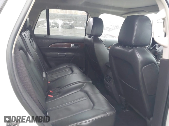 2013 Lincoln MKX with VIN 2LMDJ8JK8DBL23732, listed as a IAAI auction lot 41670920 with 103,782 mi miles. Bid and sale history available at carsss.com. Image 8.