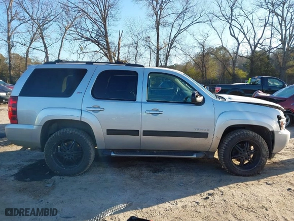 2013 Chevrolet Tahoe LT with VIN 1GNSKBE08DR243636, listed as a IAAI auction lot 41258084 with NaN miles. Bid and sale history available at carsss.com. Image 13.