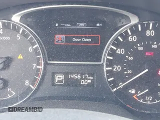 2014 Nissan Pathfinder S with VIN 5N1AR2MM7EC723543, listed as a IAAI auction lot 42014713 with 145,617 mi miles. Bid and sale history available at carsss.com. Image 7.
