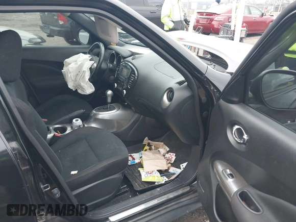 2014 Nissan Juke S with VIN JN8AF5MR1ET351423, listed as a IAAI auction lot 41581183 with 100,528 mi miles. Bid and sale history available at carsss.com. Image 5.