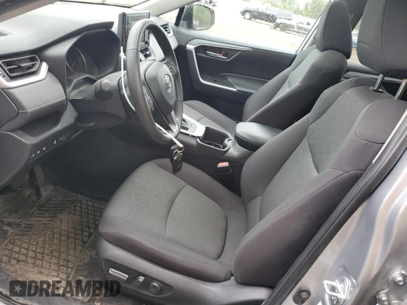 2022 Toyota RAV4 XLE with VIN 2T3R1RFV4NC307350, listed as a Copart auction lot 60890015 with 40,856 mi miles and Salvage title. Bid and sale history available at DreamBid. Image 7.