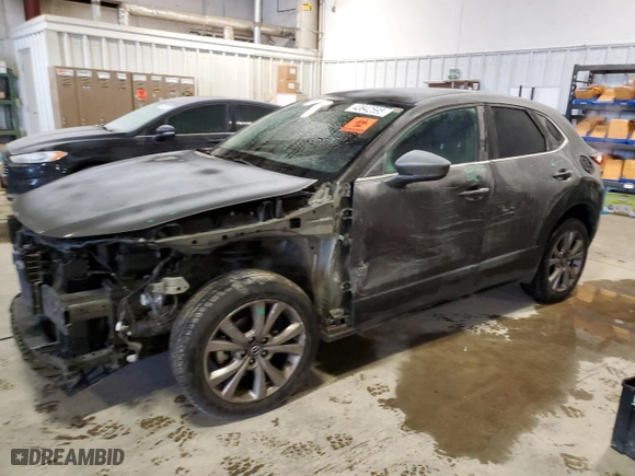 2020 Mazda CX-30 Preferred Package with VIN 3MVDMBDL3LM112667, listed as a Copart auction lot 43642595 with NaN miles and Salvage Title. Bid and sale history available at carsss.com. Image 1.