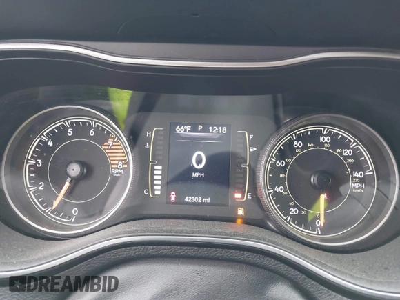 2022 Jeep Cherokee X с VIN 1C4PJMCX0ND555770, выставлен на аукционе IAAI как лот 42107885 с пробегом 42 302 миль миль и . История ставок и продаж доступна на DreamBid. Изображение 7.