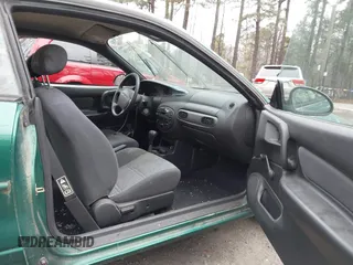 2002 Ford Escort ZX2 Standard with VIN 3FAFP11332R206538, listed as a IAAI auction lot 41374931 with 204,178 mi miles. Bid and sale history available at carsss.com. Image 5.
