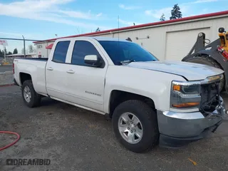 2018 Chevrolet Silverado 1500 LT with VIN 1GCVKREH9JZ188789, listed as a IAAI auction lot 41580133 with 63,322 mi miles. Bid and sale history available at carsss.com. Image 1.