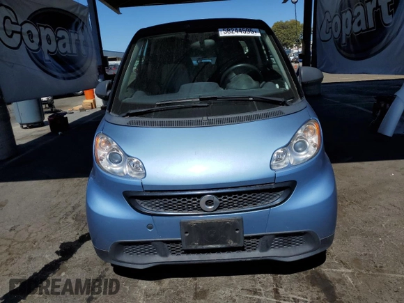 2014 Smart fortwo Pure with VIN WMEEJ3BA6EK783848, listed as a Copart auction lot 58244595 with 26,131 mi miles and Clean title. Bid and sale history available at DreamBid. Image 5.