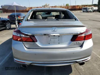 2017 Honda Accord Touring with VIN 1HGCR3F91HA016581, listed as a Copart auction lot 60517085 with 99,182 mi miles and Salvage title. Bid and sale history available at DreamBid. Image 6.