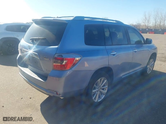 2008 Toyota Highlander Hybrid Limited with VIN JTEEW44A382002576, listed as a IAAI auction lot 41831706 with 211,978 mi miles. Bid and sale history available at carsss.com. Image 4.