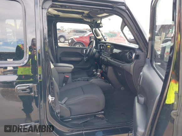 2021 Jeep Wrangler Unlimited Sport S with VIN 1C4HJXDN0MW817146, listed as a IAAI auction lot 41459993 with 20,367 mi miles and . Bid and sale history available at DreamBid. Image 5.