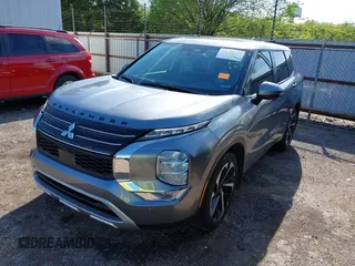 2024 Mitsubishi Outlander SE z VIN JA4J3VA82RZ011100, wystawiony jako IAAI lot #42049812 z przebiegiem 19 265 mil mil oraz . Historia ofert i sprzedaży dostępna na DreamBid. Obrazek 2.