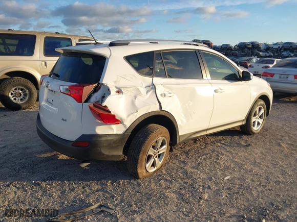 2015 Toyota RAV4 XLE with VIN JTMWFREV4FD069471, listed as a IAAI auction lot 41854384 with 168,663 mi miles. Bid and sale history available at carsss.com. Image 4.
