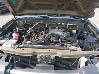 2002 Nissan Frontier XE z VIN 1N6ED29XX2C392764, wystawiony jako IAAI lot #42381542 z przebiegiem 193 919 mil mil oraz . Historia ofert i sprzedaży dostępna na DreamBid. Obrazek 10.