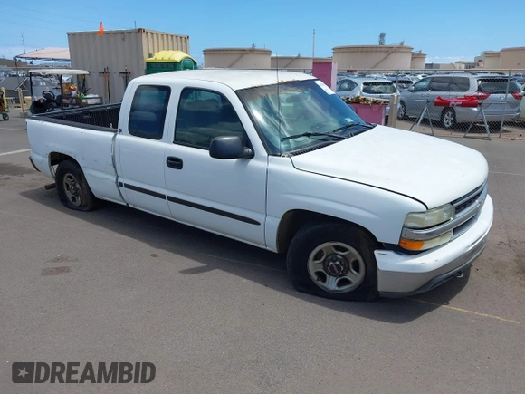 2000 GMC New Sierra 1500 SLE with VIN 1GTEC19V8YZ280016, listed as a IAAI auction lot 42190413 with Not Provided miles. Bid and sale history available at carsss.com. Image 1.