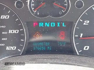 2007 Chevrolet Equinox LT z VIN 2CNDL63F376009994, wystawiony jako IAAI lot #42063338 z przebiegiem 176 656 mil mil oraz . Historia ofert i sprzedaży dostępna na DreamBid. Obrazek 15.