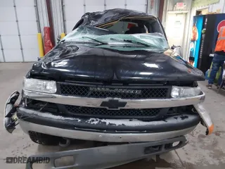 2002 Chevrolet Silverado 1500 LS with VIN 2GCEK19T321291409, listed as a IAAI auction lot 41391207 with 234,690 mi miles. Bid and sale history available at carsss.com. Image 12.