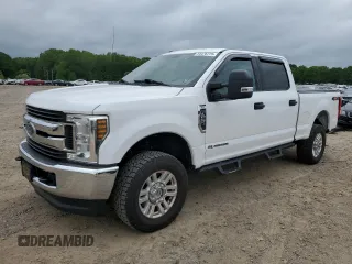 2018 Ford F-250 XL with VIN 1FT7W2BT8JEB79957, listed as a Copart auction lot 54476775 with 245,693 mi miles and Salvage title. Bid and sale history available at DreamBid. Image 1.
