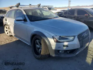 2014 Audi allroad Premium Plus with VIN WA1UFAFL0EA095646, listed as a Copart auction lot 47060685 with 118,557 mi miles and Salvage Title. Bid and sale history available at carsss.com. Image 4.