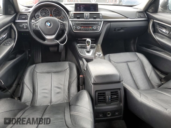 2012 BMW 3 Series 335i z VIN WBA3A9C59CF270610, wystawiony jako Copart lot #51292985 z przebiegiem 132 379 mil mil oraz Szkoda całkowita • Salvage title. Historia ofert i sprzedaży dostępna na DreamBid. Obrazek 8.