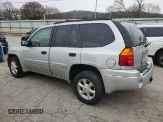 2005 GMC Envoy SLT with VIN 1GKDS13S452258553, listed as a Copart auction lot 82888944 with 174,546 mi miles and Salvage Title. Bid and sale history available at carsss.com. Image 2.