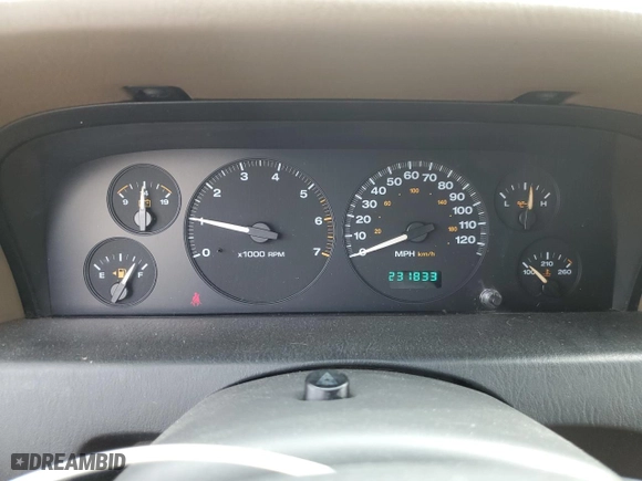 2004 Jeep Grand Cherokee Laredo with VIN 1J4GW48S84C425507, listed as a Copart auction lot 46658005 with 231,833 mi miles and Salvage Title. Bid and sale history available at carsss.com. Image 9.
