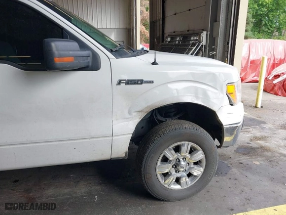2011 Ford F-150 XL with VIN 1FTFX1EF8BFB45795, listed as a IAAI auction lot 40379782 with 259,050 mi miles. Bid and sale history available at carsss.com. Image 18.