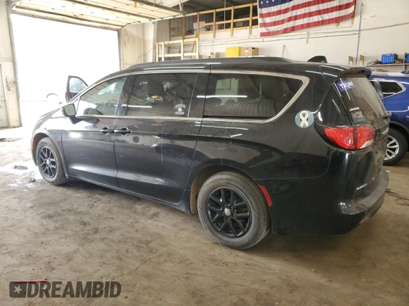 2020 Chrysler Voyager LXi z VIN 2C4RC1DG1LR262227, wystawiony jako Copart lot #50996495 z przebiegiem 115 529 mil mil oraz Szkoda całkowita • Salvage title. Historia ofert i sprzedaży dostępna na DreamBid. Obrazek 2.