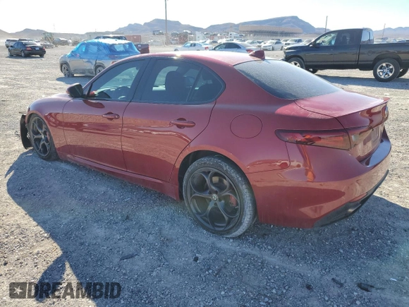 2017 Alfa Romeo Giulia Ti with VIN ZARFAECN1H7533267, listed as a Copart auction lot 40190223 with 81,088 mi miles. Bid and sale history available at carsss.com. Image 2.