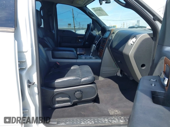 2004 Ford F-150 XLT with VIN 1FTPW14584FA24705, listed as a IAAI auction lot 41883212 with 172,251 mi miles. Bid and sale history available at carsss.com. Image 5.