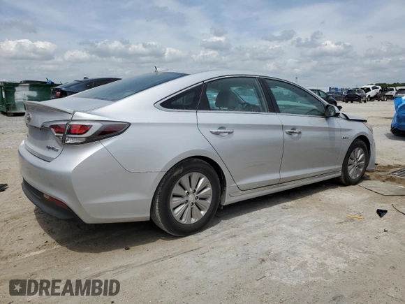 2016 Hyundai Sonata SE with VIN KMHE24L12GA036400, listed as a Copart auction lot 53820465 with 119,869 mi miles and Non Repairable. Bid and sale history available at DreamBid. Image 3.