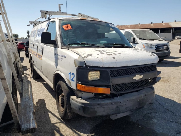 2009 Chevrolet Express Cargo Van with VIN 1GCGG25C091135463, listed as a Copart auction lot 74376704 with 214,888 mi miles and Salvage Title. Bid and sale history available at carsss.com. Image 4.