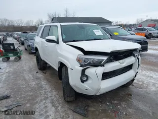 2022 Toyota 4Runner SR5 Premium with VIN JTENU5JRXN6010314, listed as a IAAI auction lot 41554403 with 35,238 mi miles. Bid and sale history available at carsss.com. Image 1.